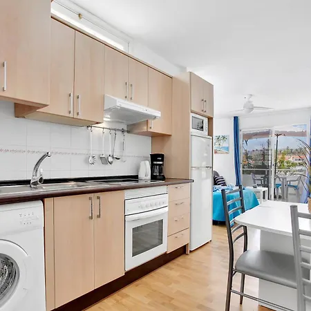 아파트 Monolocale Vistamare Al Island Village Heights 아데제